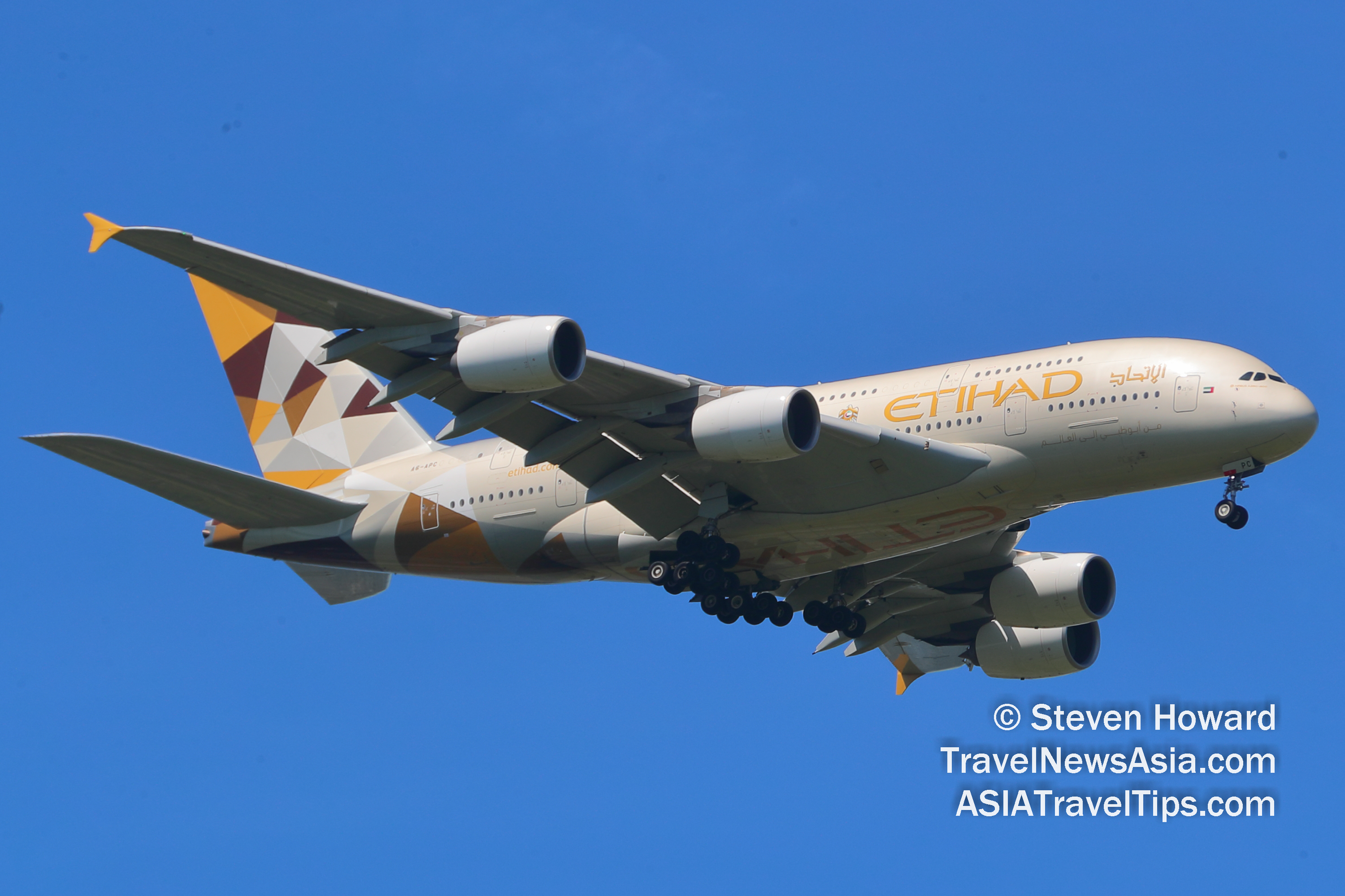 Etihad Airways has grounded its fleet of ten Airbus A380s. Picture of Etihad Airways' Airbus A380 reg: A6-APC by Steven Howard of TravelNewsAsia.com Click to enlarge.
