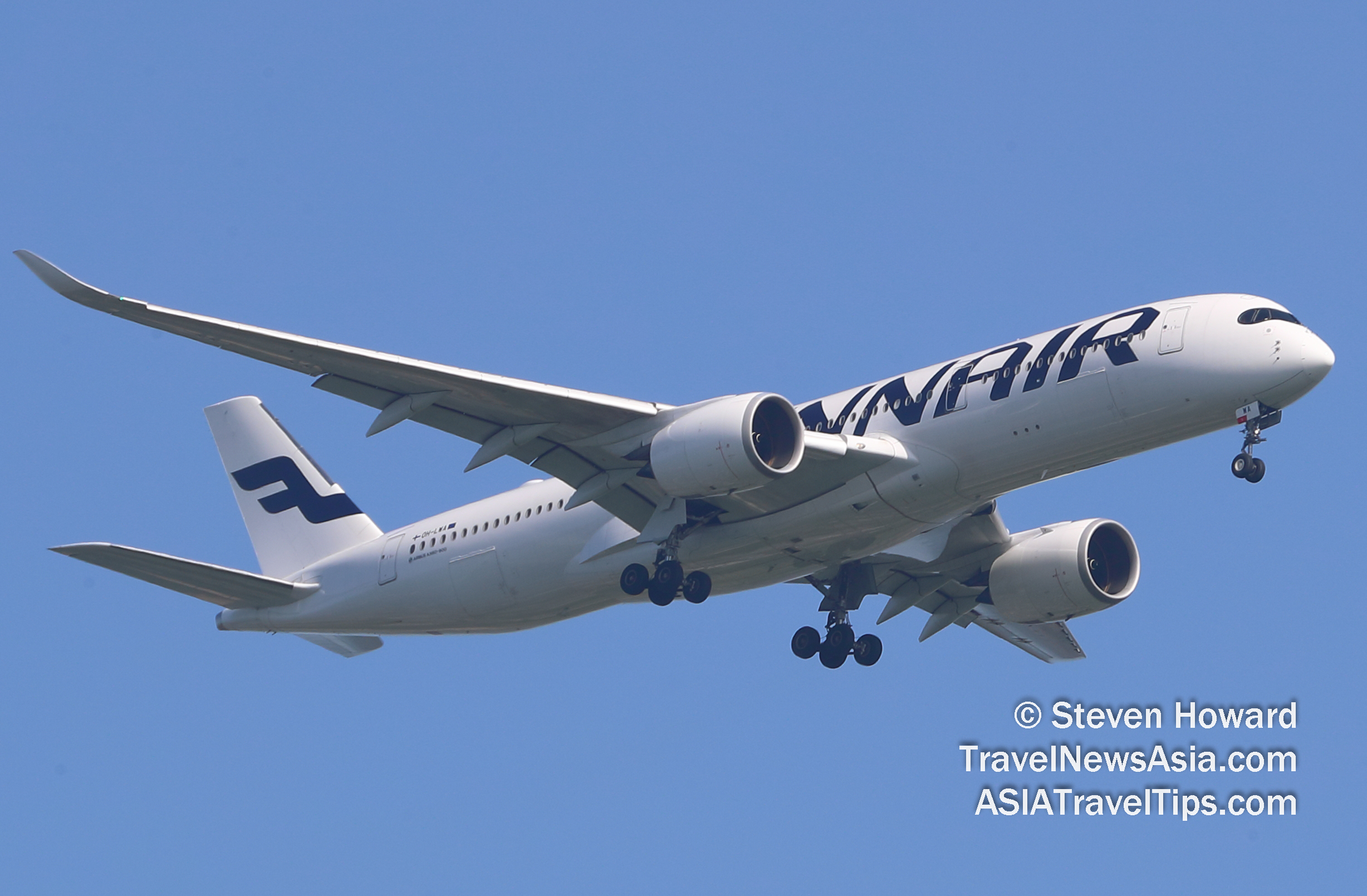 Finnair Airbus A350 reg: DH-LWA. Picture by Steven Howard of TravelNewsAsia.com Click to enlarge.