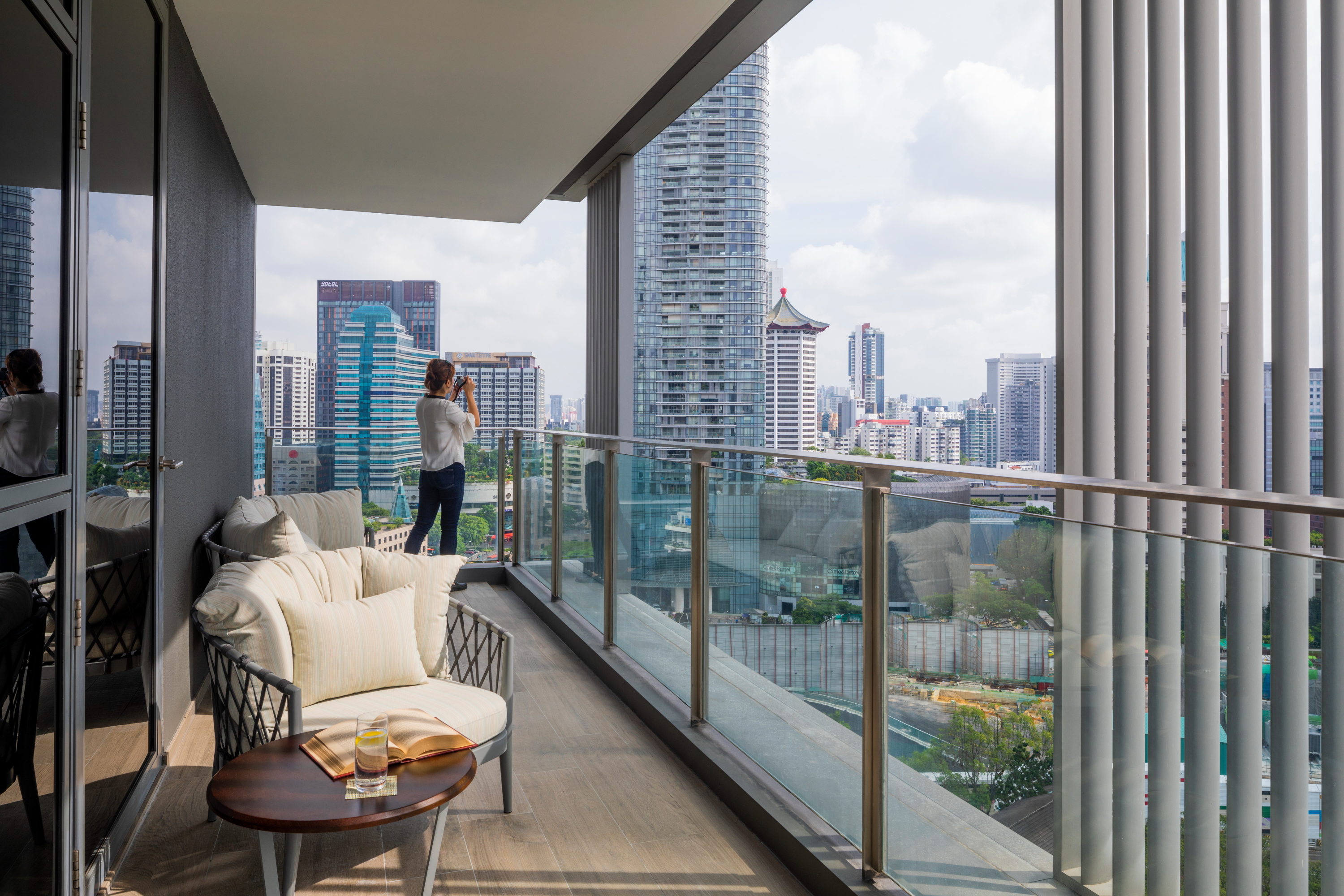 Terrace of an One Bedroom Executive at Fraser Residence Orchard, Singapore Click to enlarge.