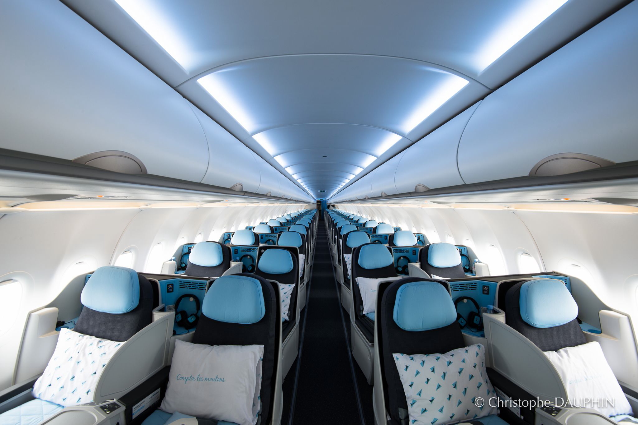 La Compagnie, an exclusively business-class French airline, has put the world's first single-aisle A321neo to work on scheduled flights between Paris Orly and Newark Liberty International Airport. Click to enlarge.