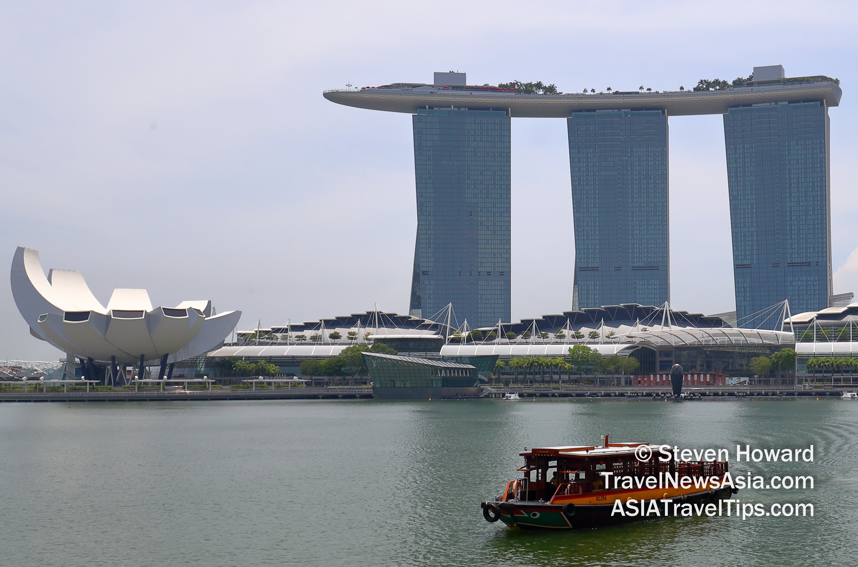 Marina Bay Sands in Singapore. Picture by Steven Howard of TravelNewsAsia.com. Click to enlarge.