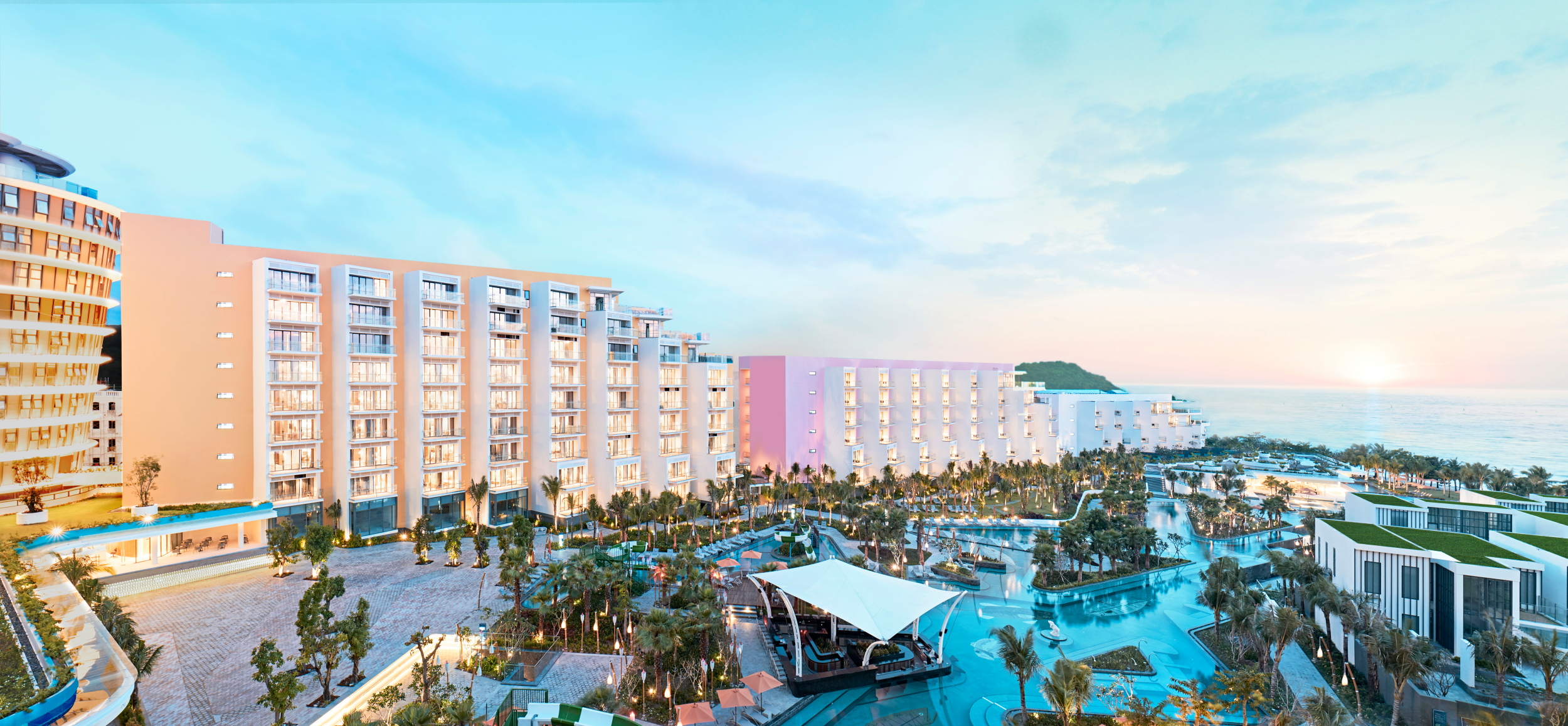 AccorHotels has expanded its already impressive portfolio of properties in Vietnam with the Premier Residences Emerald Bay in Phu Quoc. The resort features 745 rooms, suites and two-bedroom penthouses with a private pool that offers expansive views of Emerald Bay. Click to enlarge.