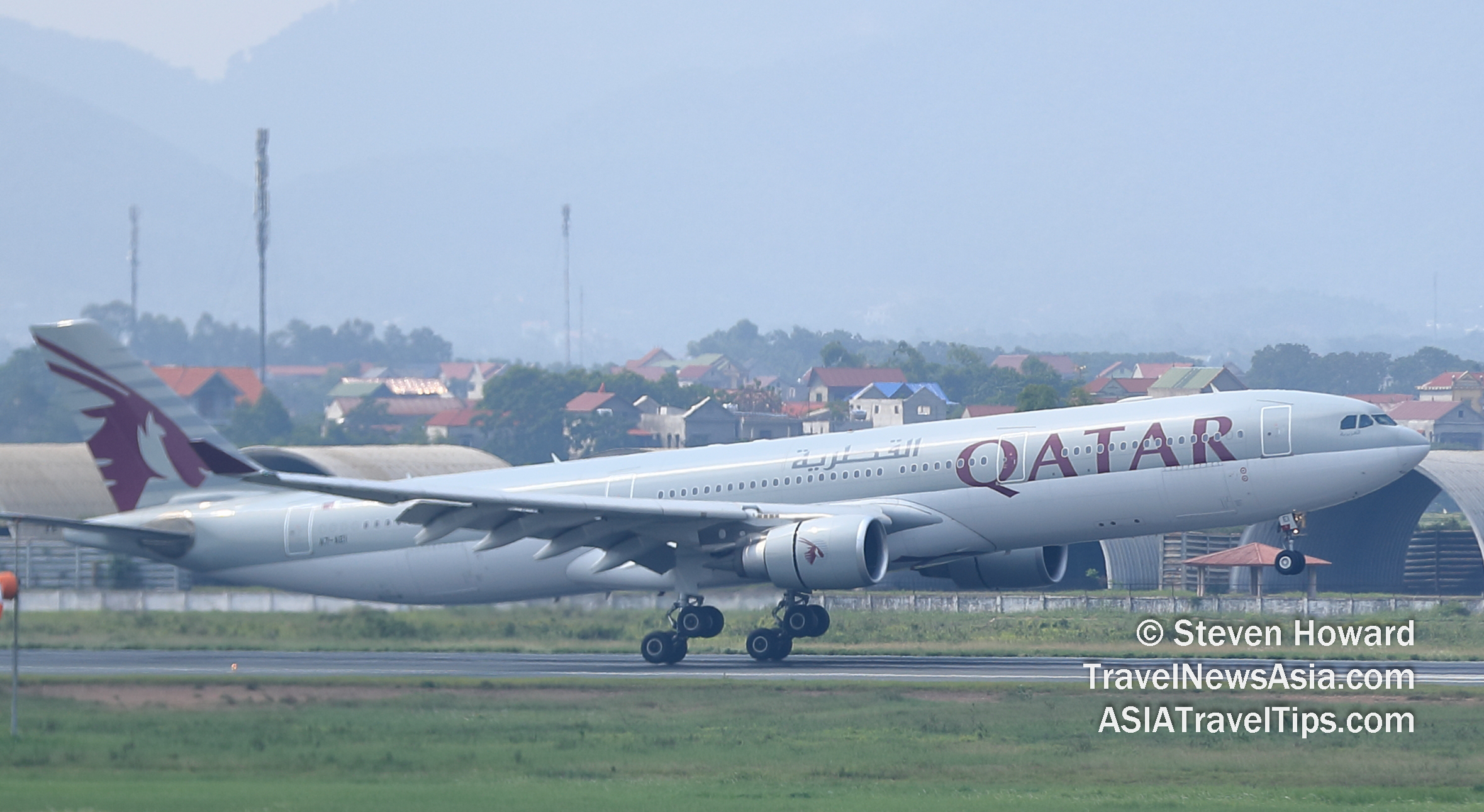 Qatar Airways Airbus A330 reg: A7-AEI. Picture by Steven Howard of TravelNewsAsia.com Click to enlarge.