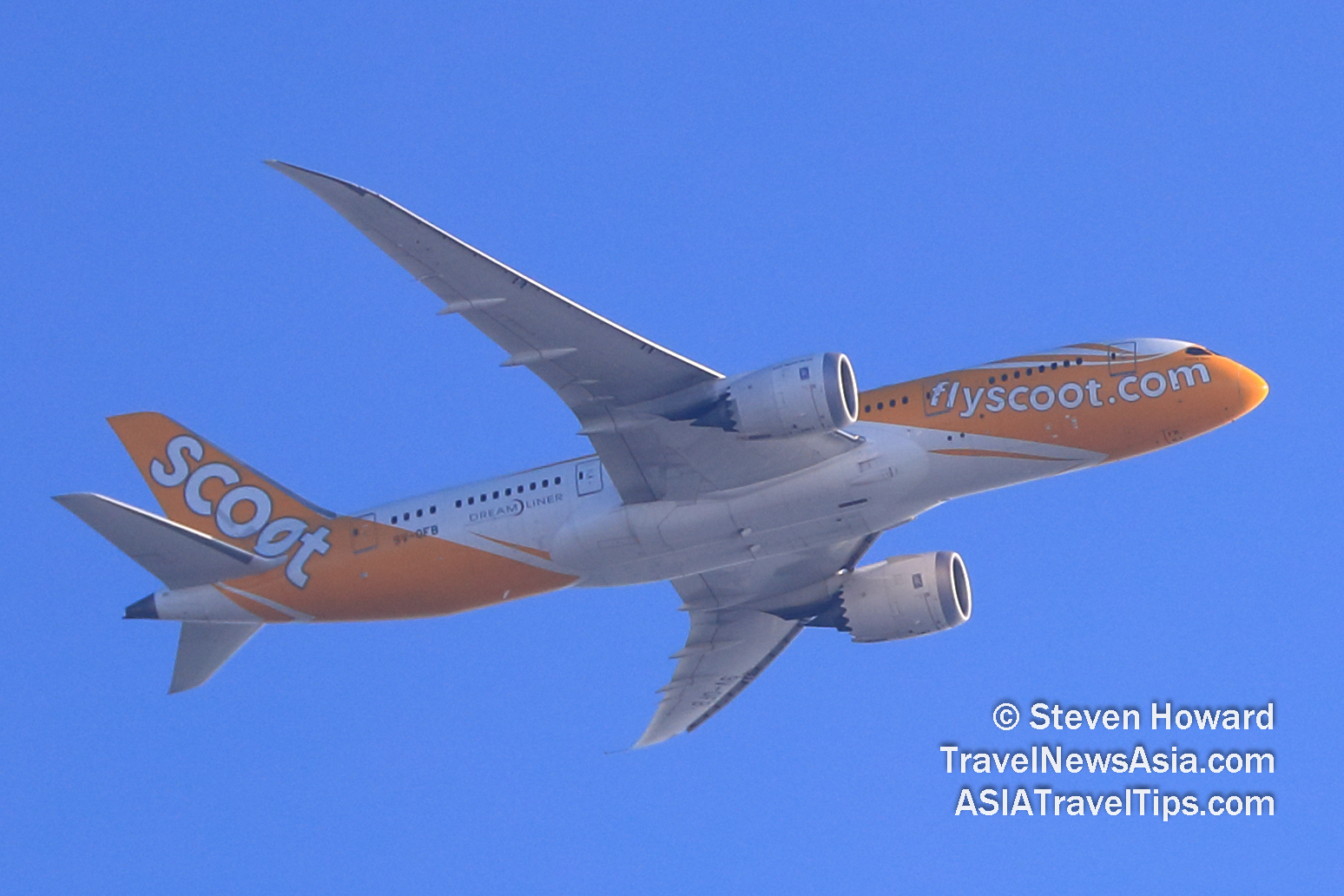 Scoot Boeing 787-8 reg: 9V-OFB. Picture by Steven Howard of TravelNewsAsia.com Click to enlarge.